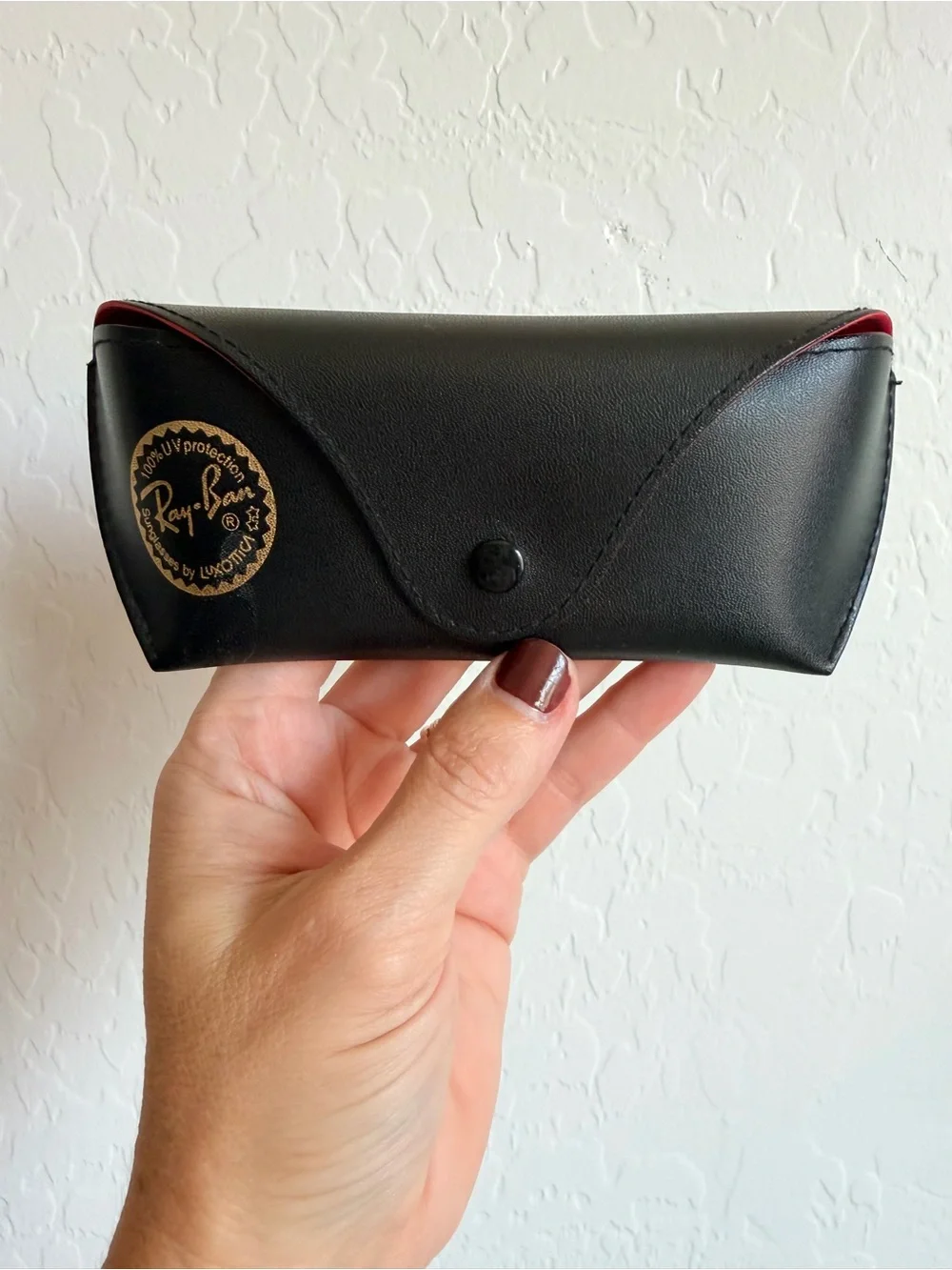 VINTAGE RAY-BAN SUNGLASSES CASE & CLOTH